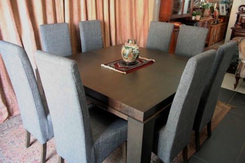 Tables - A stunning, new ultra modern 8 seater square dining room table